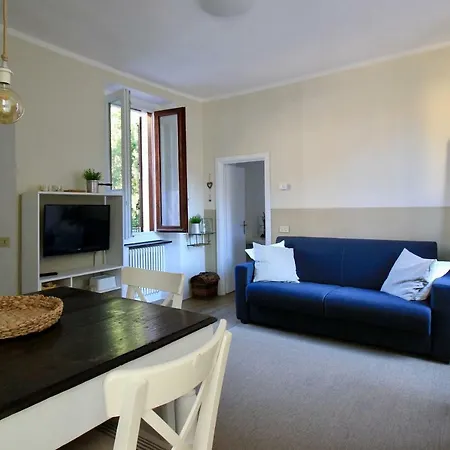 Appartamento Il Nido In Città - Bymyhomeincomo *